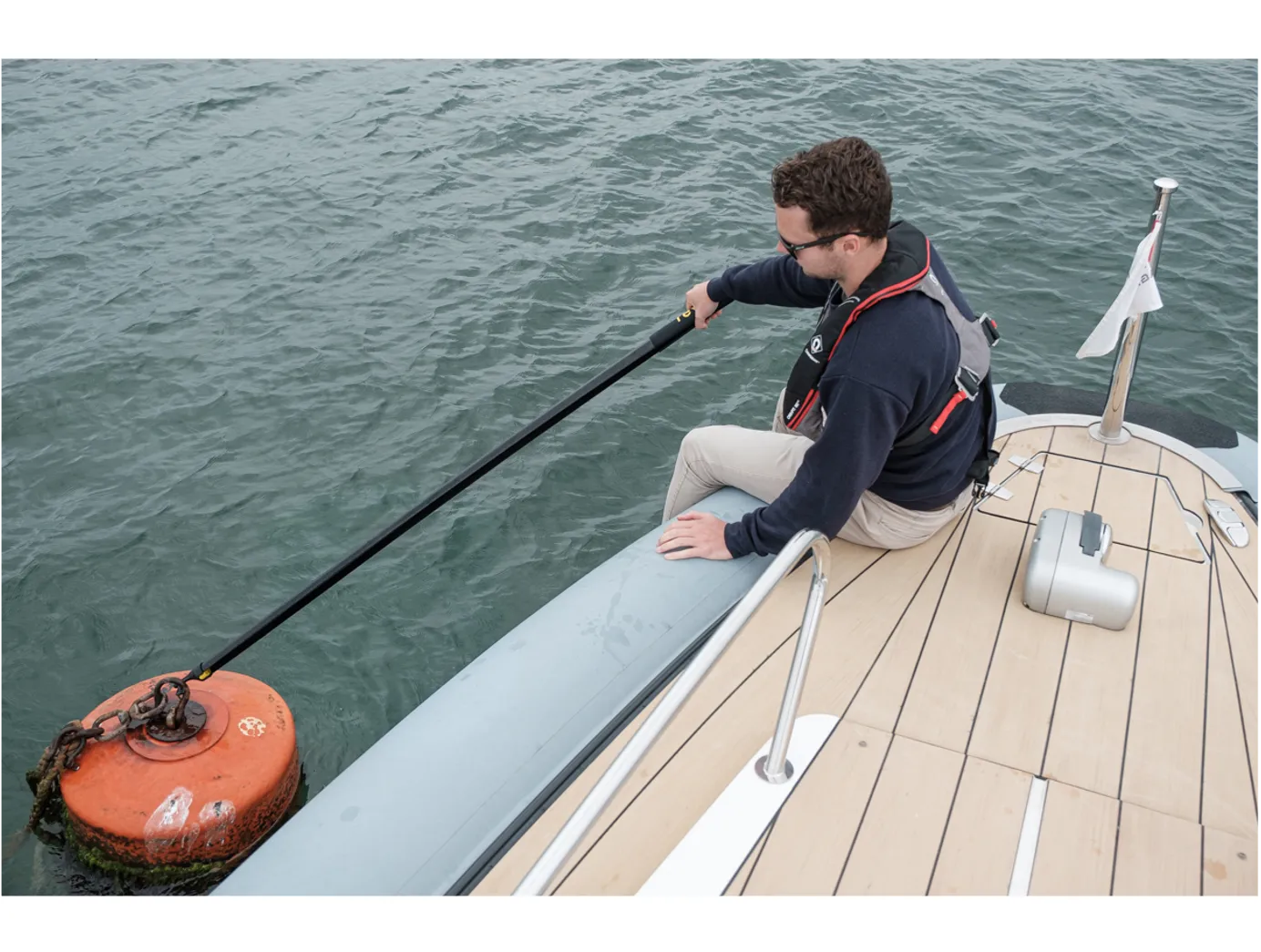 Revolve Rollable Boat Hook
